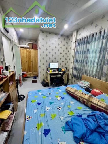 Bán gấp nhà ngay đường Thống Nhất P16 Gò Vấp 66,5m2 chỉ 2tỷ990 LH x785034814 - 4