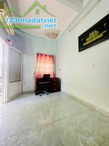 + Nhà bán gấp 4 tầng 15m2-CMT8 P15Q10--2.95 tỷ - 1