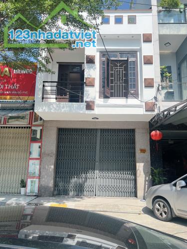Bán nhà 2 tầng MT đường Phạm Hùng , gần Honda Tiến Thu, Dt 107m5m2 giá 6ty6 - 1