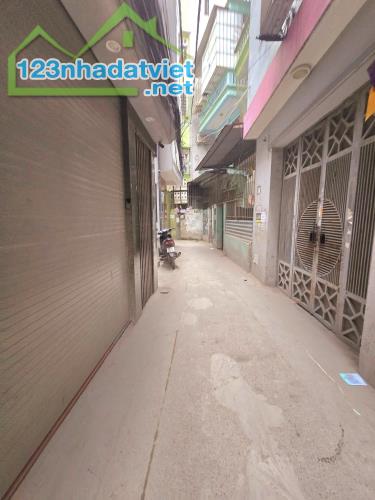 BÁN NHÀ NAM TỪ LIÊM - 2 MẶT THOÁNG - GẦN Ô TÔ - CHƯA ĐẾN 9 TỶ - 2