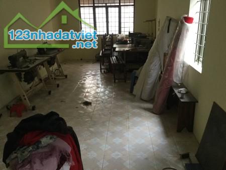 Bán nhà mặt phố Phúc Xá Ba Đình kinh doanh đỉnh 3 mặt thoáng 63m2 MT 5.1m 17.35 tỷ