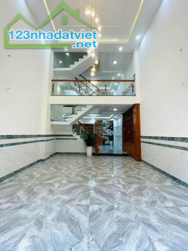 BÁN NHÀ 4 TẦNG TÂN CHÁNH HIỆP 03- GẦN HIỆP THÀNH CITY - HẼM 6M OTO ĐỖ CỬA - NGANG 5M NỞ - 1