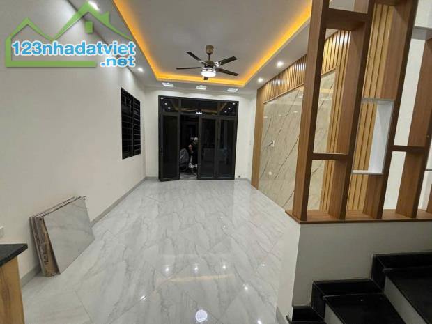 Cần bán gấp nhà đường Ngô Quyền quận Hà Đông, 5 tầng mới, ô tô đỗ cửa, giá 7.6 tỷ - 3