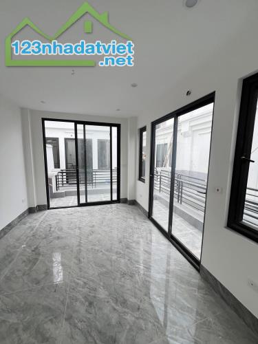 TRẦN DUY HƯNG 30m2, 5TẦNG NHÀ MỚI- ĐẸP- Ở NGAY - TRUNG TÂM-GẤN PHỐ 8,6 TỶ - 1