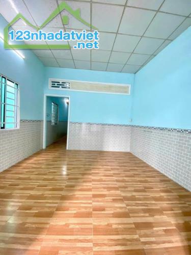 cần bán căn nhà 54m2 ở Bà Điểm - Hóc Môn giá 700 triệu. - 1