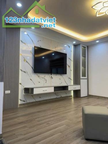 Bán nhà Ngũ Hiệp, Thanh Trì 57 4 6.3 6.95 tỷ - 3
