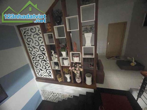Nhà đẹp 3 tầng MT KD VIP Lê Văn Thịnh cần bán gấp, giá chỉ nhỉnh 5 tỷ. - 4