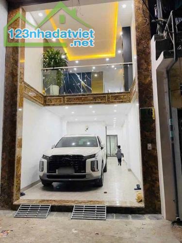 Bán Gấp Nhà Kim Ngưu, Quận Hai Bà Trưng, DT 55m2, 6 Tầng Thang Máy, Gara Ô Tô, KD, 18 Tỷ