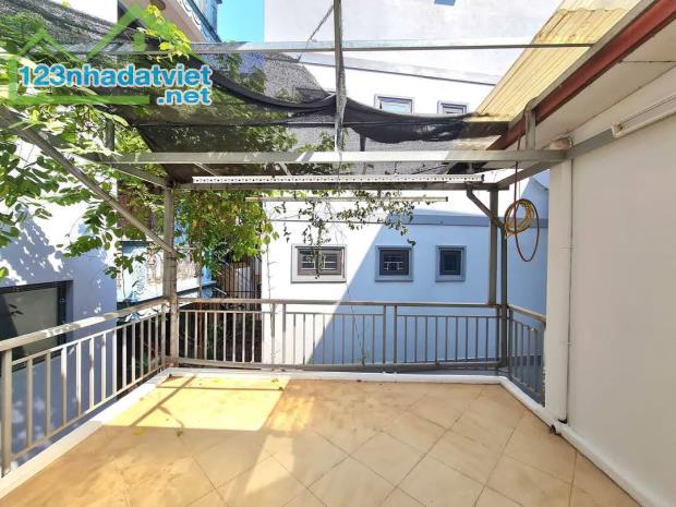 SIÊU PHẨM NHÀ DÒNG TIỀN - 12 PHÒNG FULL NỘI THẤT - HÀNG XÓM TIMES - SUNSHINE GARDEN –