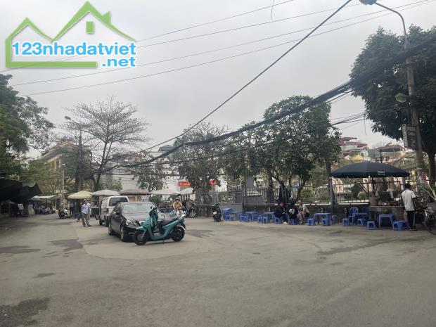 CCMN Phùng Khoang 90m mt6,6m 6tầng 21 Phòng vị trí trung tâm,cực đẹp, 30m ra Phố