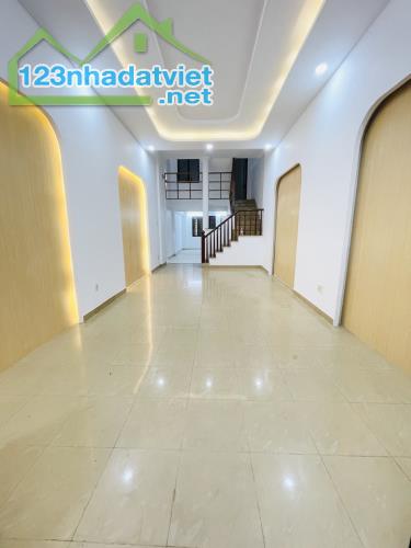 QUẬN 3 CAO THẮNG GẦN 70M2 NGANG 4M 4TẦNG KQHLG SỔ A4 CÁCH 30M RA MẶT TIỀN NHỈNH 11TỶ - 2