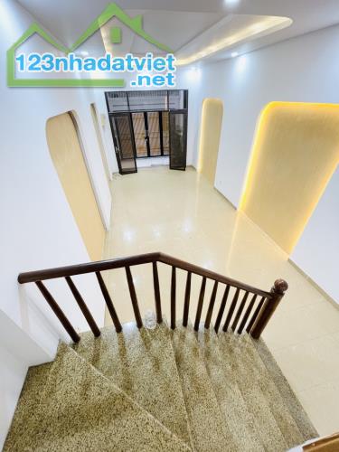 QUẬN 3 CAO THẮNG GẦN 70M2 NGANG 4M 4TẦNG KQHLG SỔ A4 CÁCH 30M RA MẶT TIỀN NHỈNH 11TỶ - 1