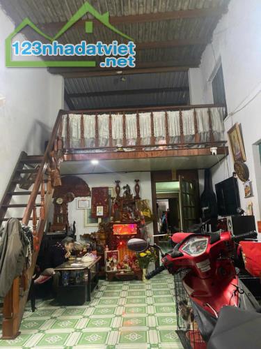 Chính chủ cần bán nhanh lô đất tại  đường  NGUYỄN HUY TỰ   phường Hòa Minh - Quận Liên - 4