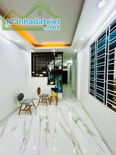 Bán nhà đẹp lô góc ngõ ôtô kinh doanh phố Trích Sài 38m2 4tầng 14.5 tỷ Tây Hồ - 2