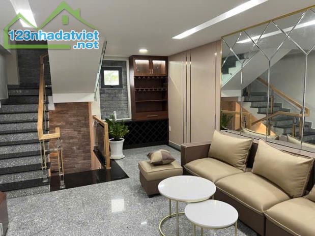 (BÁN GẤP) NHÀ SIÊU ĐẸP - SHR - DT52m2,MT4m- HXH - TẠI P6,GÒ VẤP - GIÁ CHỈ 8x TỶ !! - 3