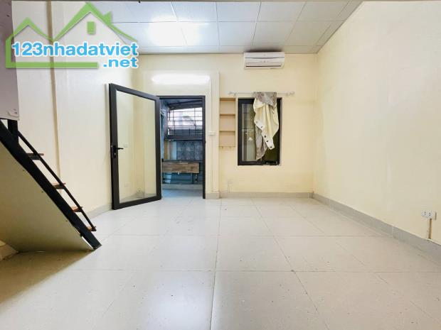 Bán nhà Kim Ngưu - Hai Bà Trưng Lô góc ngõ thông kinh doanh 30m2 3 tầng chỉ 4.55 tỷ
