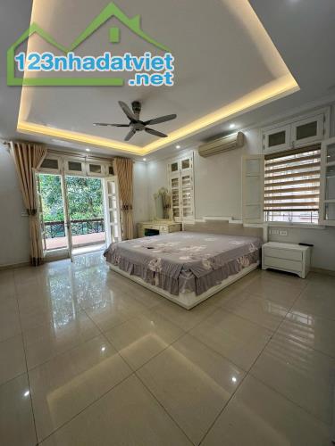 DUY NHẤT, BIỆT THỰ V.I.P KHU T, CIPUTRA HÀ NỘI-VỈA HÈ-Ô TÔ: 230M X3T, MT 10M GIÁ 65 TỶ - 3