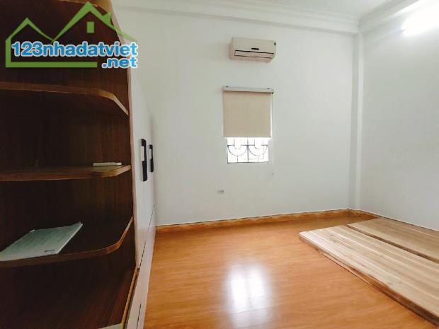 NHÀ 3T*THANH LÃM,PHÚ LÃM,*10M RA Ô TÔ,NGÕ THÔNG ,SÁT CHỢ ,TRƯỜNG HỌC. - 4