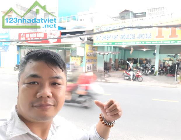 343m2 Mặt tiền Nguyễn Ảnh Thủ Hiệp Thành Quận 12 TP. Hồ Chí Minh có 36 tỷ