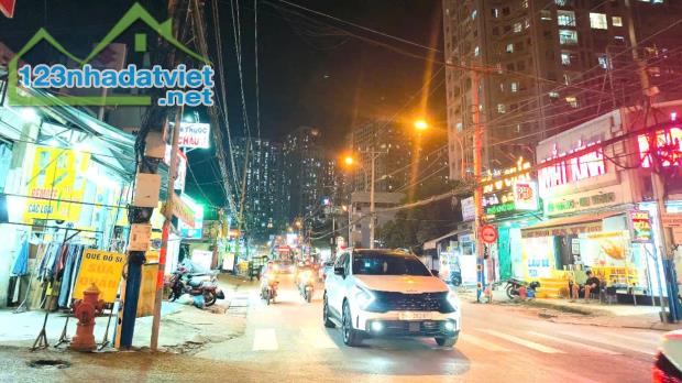 HXH, SÁT MẶT TIỀN, DT 53 M2( 5 X 11), Gần Nguyễn Duy Trinh, chỉ 6 tỷ nhỉnh. - 2