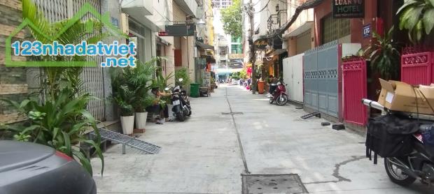 35Q1-Bán nhà HXH Trần Hưng Đạo, 4tầng 5PN, 5.5*6.3m, SHR, CHỈ 7.9Tỷ TL