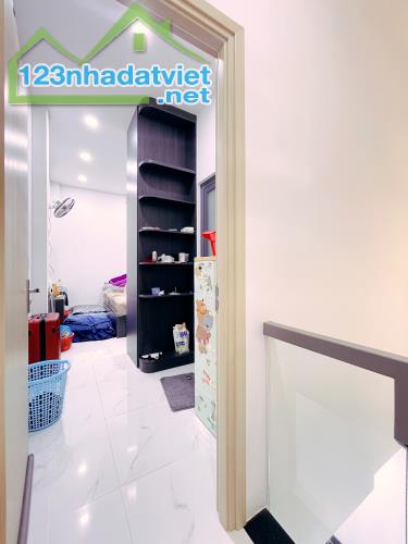 Chỉ 3,7 tỷ Ngay UBND Tân Phú, Phú Thọ Hoà 3.5m x 10m, 1 trệt 1 lầu 2PN tặng full nội thất - 2