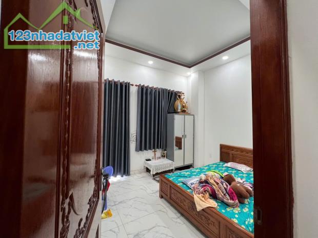 Hẻm 3m sát MT Song Hành, Ngay vòng xoay An Sương, 80m2 (4x20) 3 Tầng, 4 PN 5WC, Tặng NT, - 4