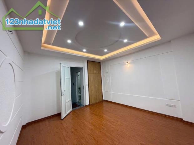 BÁN NHÀ NGUYÊN CĂN XUÂN LA, TÂY HỒ, NỘI THẤT MỚI ĐẸP, 7.2 tỷ, 35m2