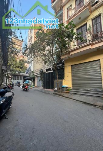 NHÀ ĐẸP KHU HOÀNG CẦU - NGUYỄN LƯƠNG BẰNG THÔNG NHAU - PHÂN LÔ -  Ô TÔ TRÁNH  - KHU VIP  - - 3