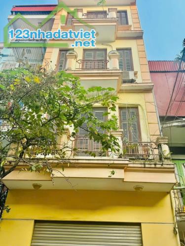 NHÀ ĐẸP KHU HOÀNG CẦU - NGUYỄN LƯƠNG BẰNG THÔNG NHAU - PHÂN LÔ -  Ô TÔ TRÁNH  - KHU VIP  -