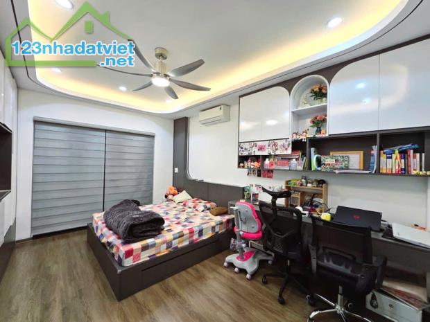Phú Đô - Nhà Giảng Viên Ngoại Ngữ - Ngõ Thông - Vị Trí Thuận Tiện - 42m2 -8.450 Tỷ - 3