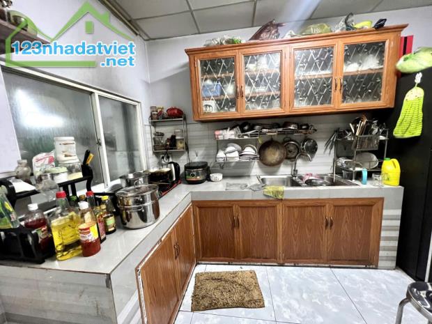 Bình Tân,Nhà 3 tầng 100m2,mặt tiền TKTQ, kinh doanh,giá rẻ.chỉ 6 ty98 TLcc. - 2
