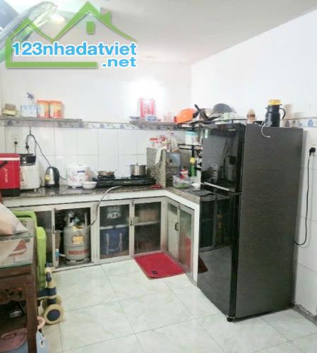 Bán nhà MẶT TIỀN HXH THÔNG 4M, 31m2, GẦN KCX TÂN THUẬN, Huỳnh Tấn Phát, Quận 7. - 3