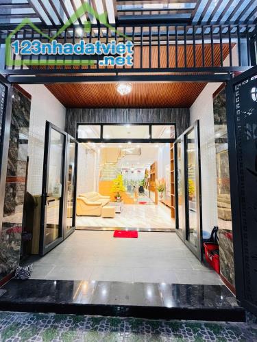 BÁN NHÀ SIÊU ĐẸP GÒ VẤP – 4 TẦNG - HẺM Ô TÔ - FULL NỘI THẤT - CHỈ 6 TỶ X - 4