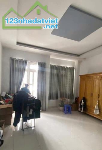 Chủ gửi: bán nhà 1/ Thới An, Q12, 5x18m, 4 tầng, BTCT, hẻm xe hơi, 5ty500 - 3