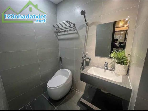 Bán tòa nhà CCMN 80m trung tâm Cầu Giấy, giá chỉ 23 tỷ. - 4