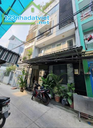 NHÀ HIẾM NHẤT LÚC NÀY
CHỈ 8.80 TỶ - NHÀ QUẬN 10 - CMT8 - DT 46M2( 5.7 X 8.1), 5 TẦNG - 4