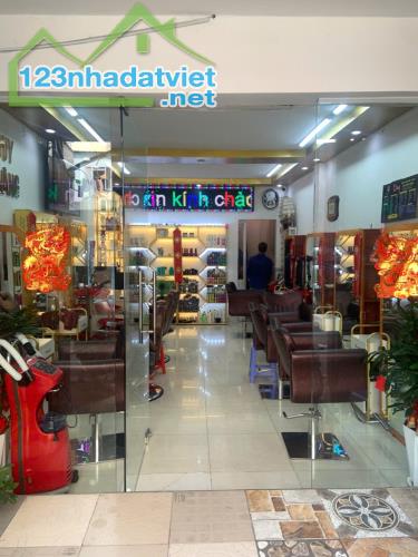 bán nhà mặt tiền kinh doanh đường xe hơi 10m. Nguyễn thị thập q7, 4x15m, nhỉnh 6 tỷ