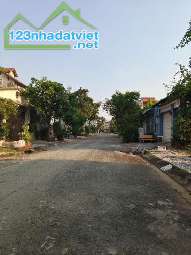 BIỆT THỰ MẶT TIỀN NGUYỄN DUY TRINH, DT 547M² (NGANG 13.8M2), KINH DOANH ĐỈNH - 1