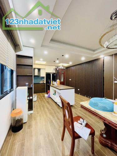 BÁN NHÀ MẶT NGÕ LÔ GÓC 20 TỶ 70m 6 TẦNG MT 4,5m Ô TÔ TRÁNH KINH DOANH VÕ CHÍ CÔNG TÂY HỒ - 2