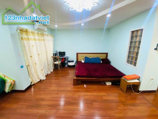 BÁN NHÀ NGÕ 1G TRẦN QUANG DIỆU, PHÂN LÔ, Ô TÔ TRÁNH, VỊ TRÍ ĐẸP, 60m2 5T MT 6M 23,8 tỷ. - 5