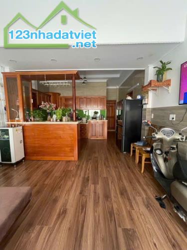 🆘NHỈNH 60 TR/M2- NGANG KHỦNG 14M-CHO THUÊ 30TR/THÁNG-TẶNG FULL NỘI THẤT - 2