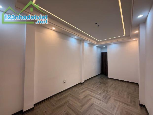 bán nhà Đống Đa 30m Thịnh Quang, nhà đẹp, sổ vuông khách về ở luôn - 2