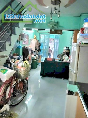 Bán Nhà Hẻm Huỳnh Tấn Phát ,Q.7 ,72m2 Ngang Rộng 8m ,Giá Chỉ 4.8 Tỷ - 2