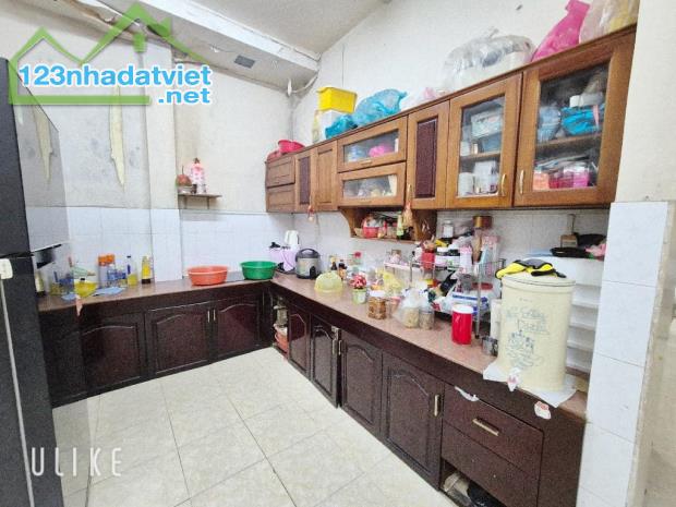 Hẻm ba gác sạch , cách mặt tiền đường Huỳnh Tấn Phát 60M, Phường Phú Thuận Quận 7 - 4