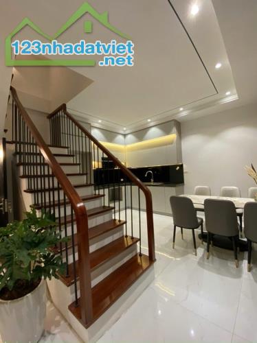 Hiếm, nhà đẹp Xuân Phương 48m x 5T MT4,2 Ô TÔ đỗ cửa, ngõ thông 7,8 tỷ - 1