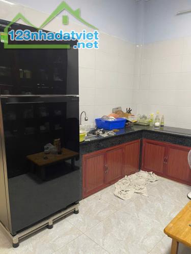 Bán nhà C4 còn ngon 108m2, HXH thông TX33 đang cho thuê, giá tốt về ở ngay - 2