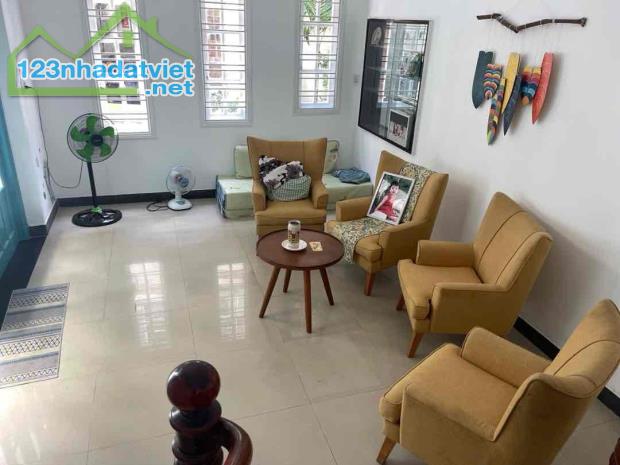 Cc cần bán nhà 3 tầng kiệt Nguyễn Trường Tộ, TT HẢI CHÂU, giá sập sàn chỉ nhỉnh 5 tỷ. - 4