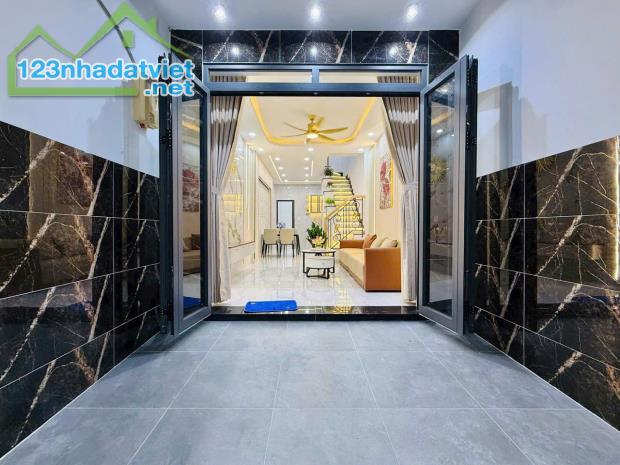 Bán nhà hẻm 3m sát hẻm xe hơi đường Quang Trung, P.11, 3,4 x 14, 3PN giá 4.5 tỷ tl - 1