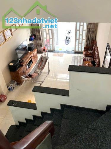 SIÊU RẺ, KHU DÂN CƯ Q9, SÁT Nguyển Duy Trinh, dtsd 228m2, ở ngay, chỉ hơn 6ty. - 2